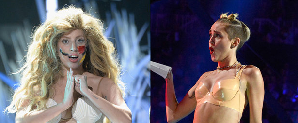 Lady Gaga: Πώς της φάνηκε η Miley Cyrus στα MTV VMA και τι απαντά σε όσους λένε ότι η καριέρα της έχει τελειώσει;
