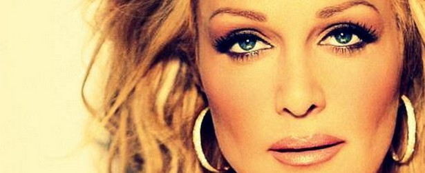 «Ακόμα σ΄αγαπώ» | Το νέο τραγούδι της Νατάσας Θεοδωρίδου είναι εδώ!