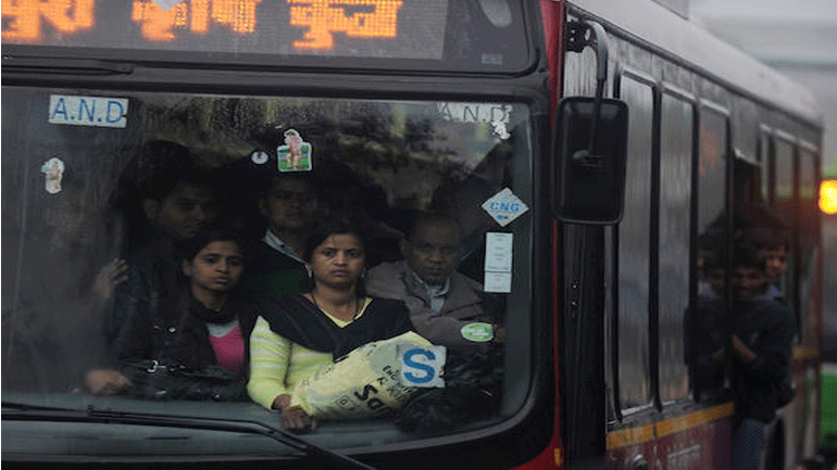 Το Νέο Δελχί ενισχύει την ασφάλεια των γυναικών στα δημόσια μέσα μεταφοράς