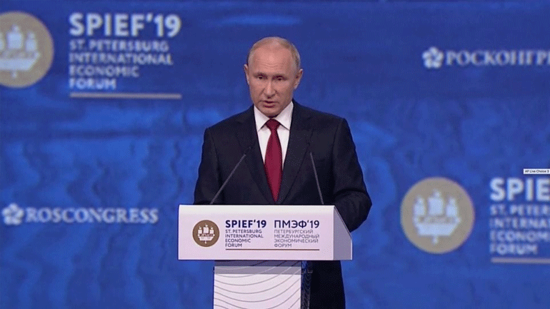 Πούτιν: «Δεν δημιουργούμε με την Κίνα στρατιωτικούς συνασπισμούς»