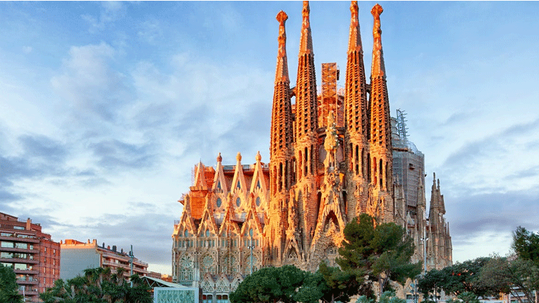 Ισπανία: Νόμιμο πλέον το κτίσμα της  Σαγράδα Φαμίλια