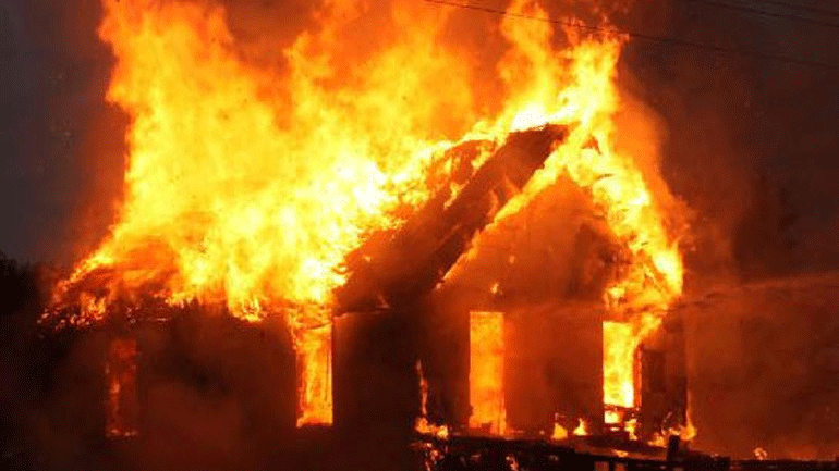 Λαμία: Απανθρακώθηκε 84χρονη έπειτα από φωτιά που ξέσπασε στο σπίτι της