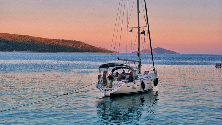 ΔΙΑΚΟΠΈΣ ΣΤΗ ΣΚΌΠΕΛΟ