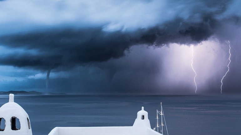 Διπλός υδροστρόβιλος – Διπλός Κεραυνός