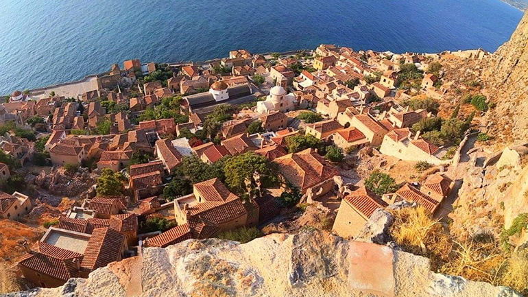 Στο “Πέτρινο καράβι του Ρίτσου”