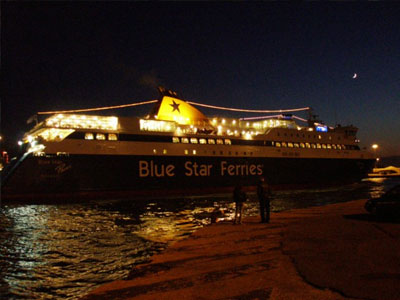 Το Μπλου Σταρ Πάρος το 1ο πλοίο που κατέπλευσε στον Πειραιά