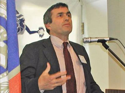 «Η Ελλάδα θα πρέπει να κοιτάξει τον εαυτό της στον καθρέφτη»