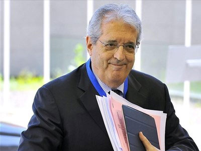 Από Νοέμβριο η απόφαση για την Ελλάδα Από Νοέμβριο η απόφαση για την Ελλάδα