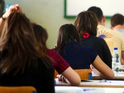 Το νέο ωρολόγιο πρόγραμμα Γυμνασίου – Λυκείου Το νέο ωρολόγιο πρόγραμμα Γυμνασίου – Λυκείου