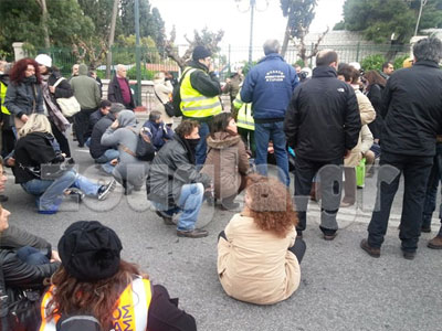 Ελεύθεροι οι εννέα σχολικοί φύλακες Ελεύθεροι οι εννέα σχολικοί φύλακες