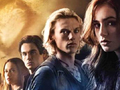 Θανάσιμα Εργαλεία: Πόλη των Οστών Θανάσιμα Εργαλεία: Πόλη των Οστών