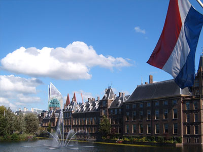 «Πάγωσε» ουκρανικά περιουσιακά στοιχεία εκατοντάδων εκατ.  το ολλανδικό ΥΠΟΙΚ