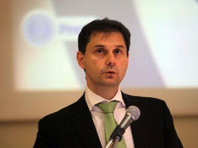 Χ. Θεοχάρης: Ο ΦΠΑ θα επιστρέφεται μέσα σε ένα μήνα Χ. Θεοχάρης: Ο ΦΠΑ θα επιστρέφεται μέσα σε ένα μήνα