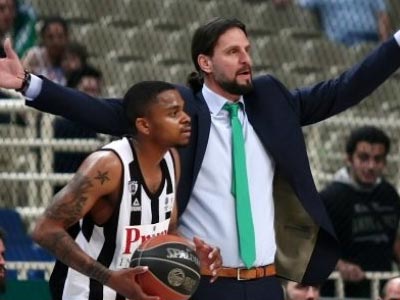 Αλβέρτης: «Να πάρουμε τη νίκη που θα μας οδηγήσει στους τελικούς»