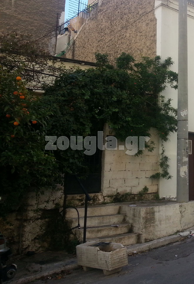 Μία από τις δύο μονοκατοικίες που παραβιάστηκαν, επί της οδού Δεληγιώργη 23