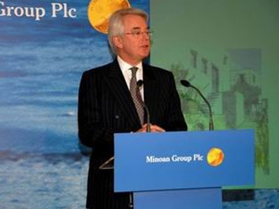 O Christopher Egleton