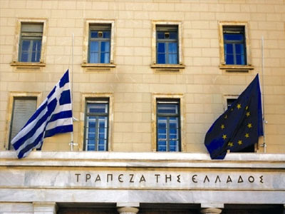 Ξένα κεφάλαια εισβάλλουν στην οικονομία μέσω των τραπεζών Ξένα κεφάλαια εισβάλλουν στην οικονομία μέσω των τραπεζών