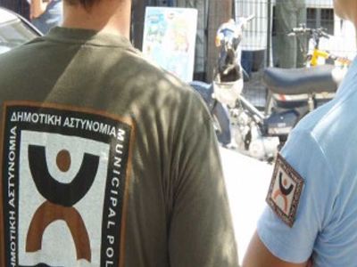 Πορεία δημοτικών υπαλλήλων στη Θεσσαλονίκη