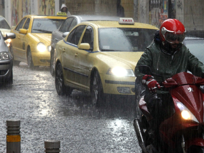 Κυκλοφοριακά προβλήματα στο Λεκανοπέδιο λόγω της καταιγίδας