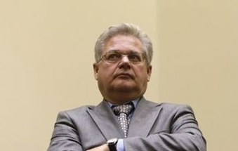 O Ράινχαρντ Ζίκατσεκ