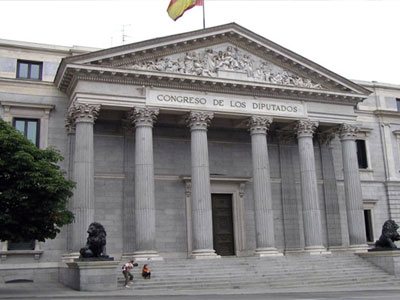 Ισπανία: Στα σκαριά ν/σ που περιορίζει τις αρμοδιότητες δικαστών