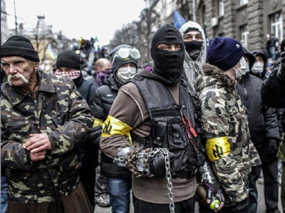 Ουκρανία: Το κοινοβούλιο κάλεσε το Δεξιό Τομέα να αφοπλιστεί