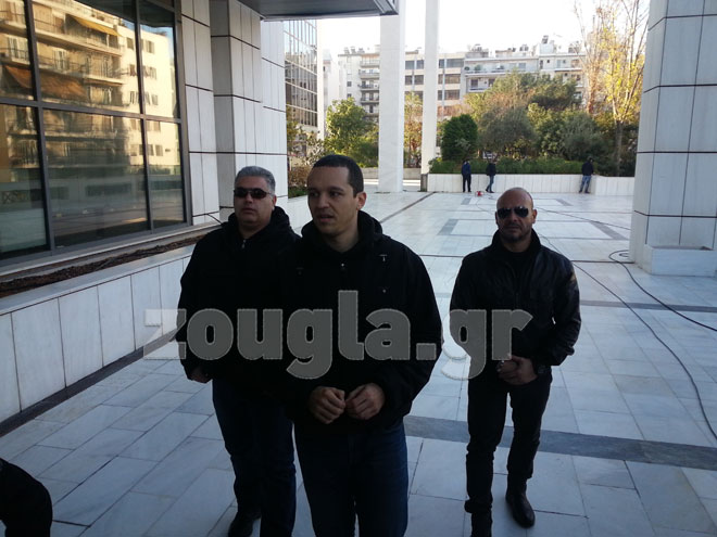 Ο Ηλίας Κασιδιάρης στο Εφετείο