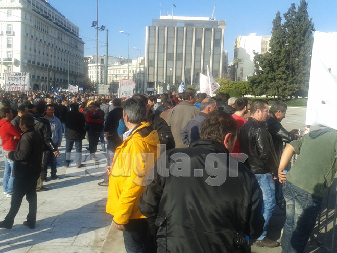 Στη βουλή οι αγρότες