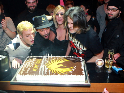 Γιόρτασε το 28 BLACK