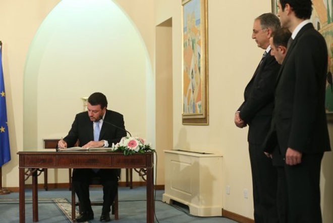 Όταν ανέλαβε υπουργικά καθήκοντα