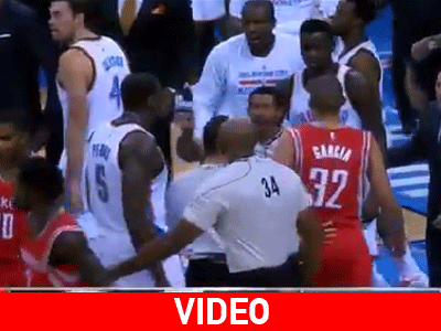 «Είσαι κότα, Χάουαρντ!»