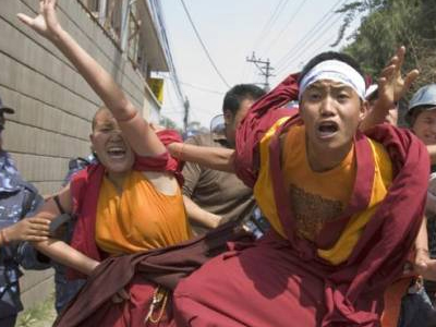 Εξέπνευσε Θιβετιανή που αυτοπυρπολήθηκε Εξέπνευσε Θιβετιανή που αυτοπυρπολήθηκε