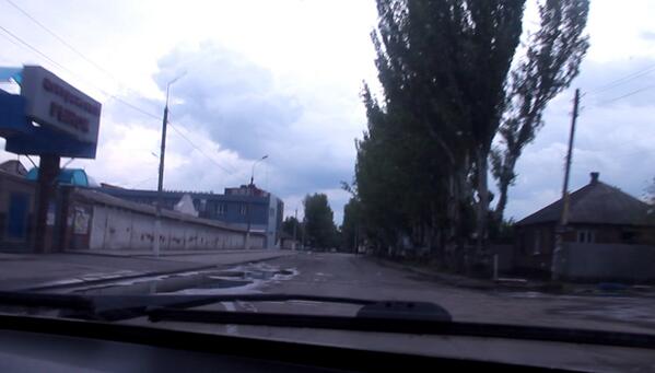 Έρημοι δρόμοι στο Σλαβιάνσκ