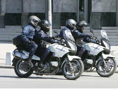 Μάχη με τον θάνατο δίνουν δύο αστυνομικοί της ομάδας ΔΙ.ΑΣ.