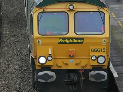 Εκτροχιάστηκε εμπορευματική αμαξοστοιχία στη Βρετανία