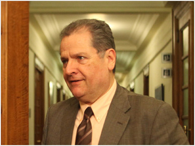 Απόσυρση της διάταξης για τους ημιυπαίθριους θα ζητήσει ο Π. Οικονόμου