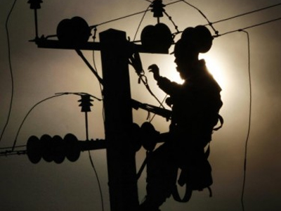 Χιλιάδες νοικοκυριά στη Γαλλία χωρίς ρεύμα