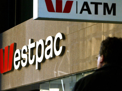 Αυστραλία: Μαζικές απολύσεις σε τράπεζες και εταιρείες