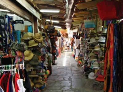 Το ν/σ για τη λειτουργία των καταστημάτων τις Κυριακές