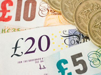 FXCM: Διπλό «χτύπημα» για τη στερλίνα