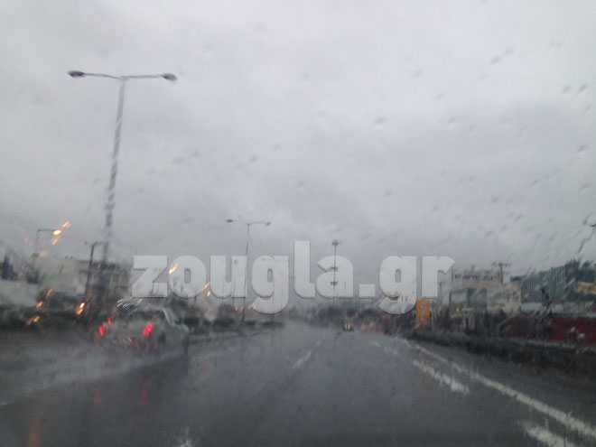 Εικόνα από την Ε.Ο. Αθηνών - Λαμίας στο ύψος της Λυκόβρυσης