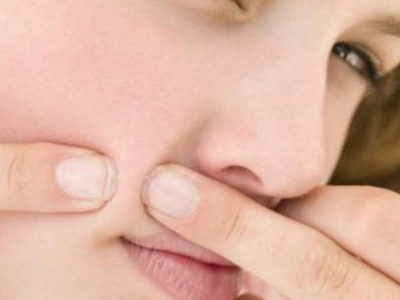 Γονιμότητα: Ακμή: Μήπως οφείλεται σε ορμονικό πρόβλημα;