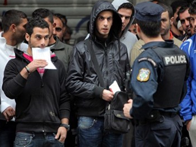 Προσαγωγές αλλοδαπών στο κέντρο της Αθήνας