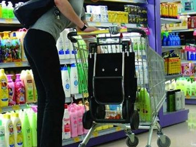 Κύμα ανατιμήσεων σε βασικά είδη