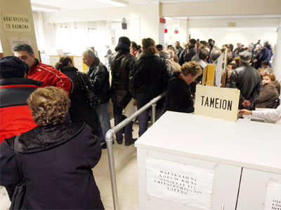 Εξετάζεται επίδομα ανεργίας για τους ελεύθερους επαγγελματίες