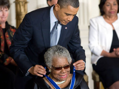 Απεβίωσε η ποιήτρια Μάγια Αγγέλου