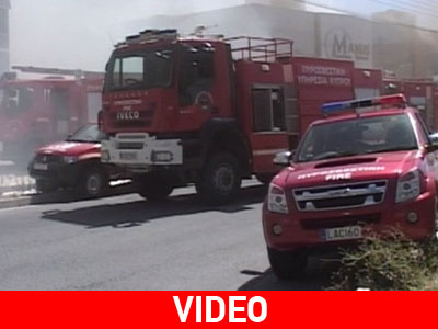 Ολική καταστροφή σε πολυκατάστημα από πυρκαγιά