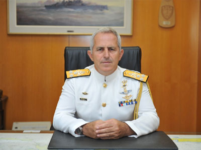 Ο Αντιναύαρχος Ευάγγελος Αποστολάκης