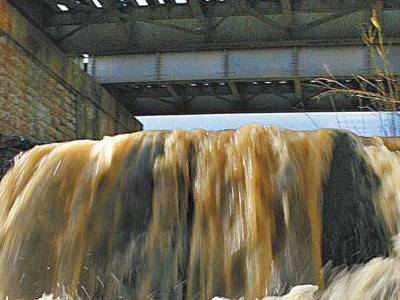 Συνελήφθη επιχειρηματίας για ρύπανση του περιβάλλοντος