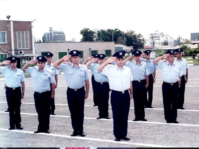 Οι αστυνομικοί ετοιμάζονται για λευκή απεργία